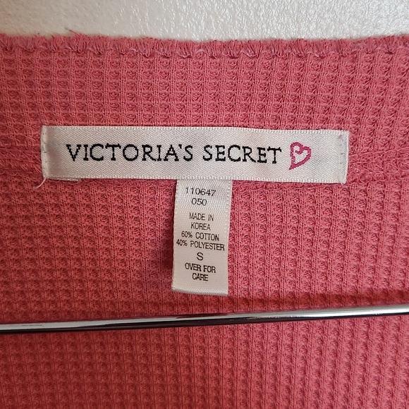 Victoria's Secret Pink Waffle Knit Cardigan with Classic Fit - Picture 2 of 5